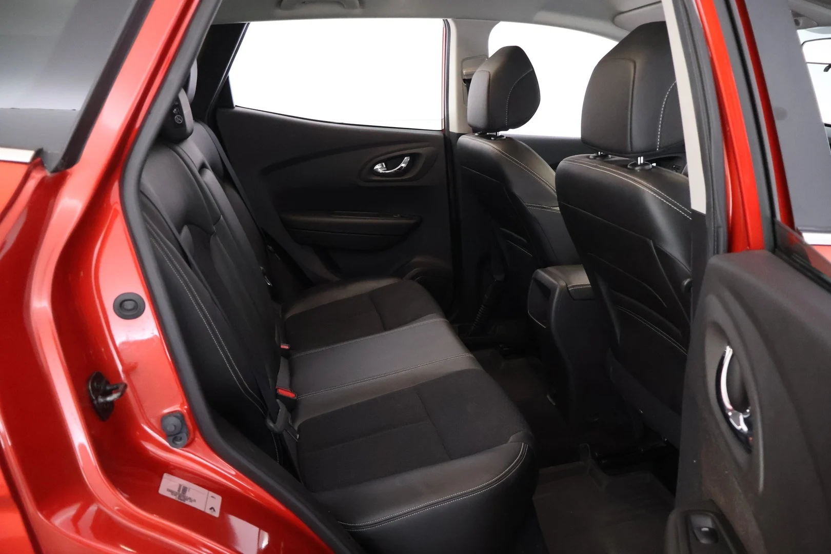 Car Image - 1UCUYW1Pb9Mzou8NNvlKFf