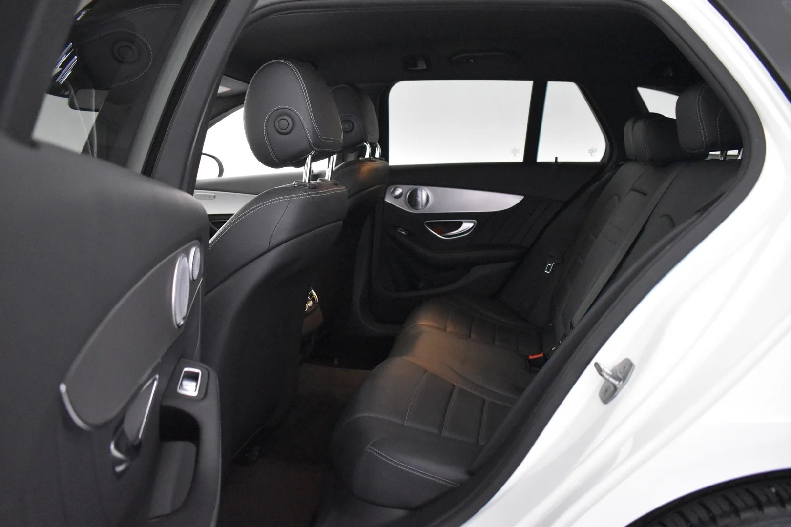 Car Image - c0tGkWMzcHbhuAUIJ9Jyy
