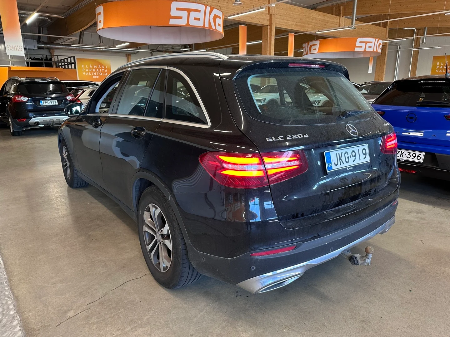 Car Image - 6E6s4h8zbU777oEIbYNiBZ