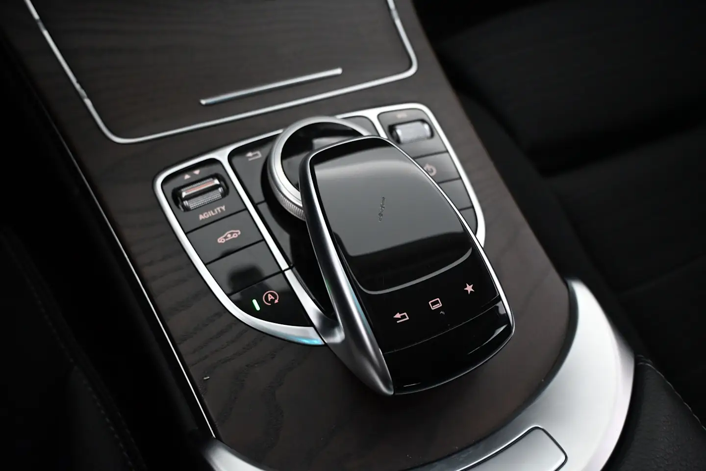 Car Image - se1VMIXdGUHLDtBpwiwz9