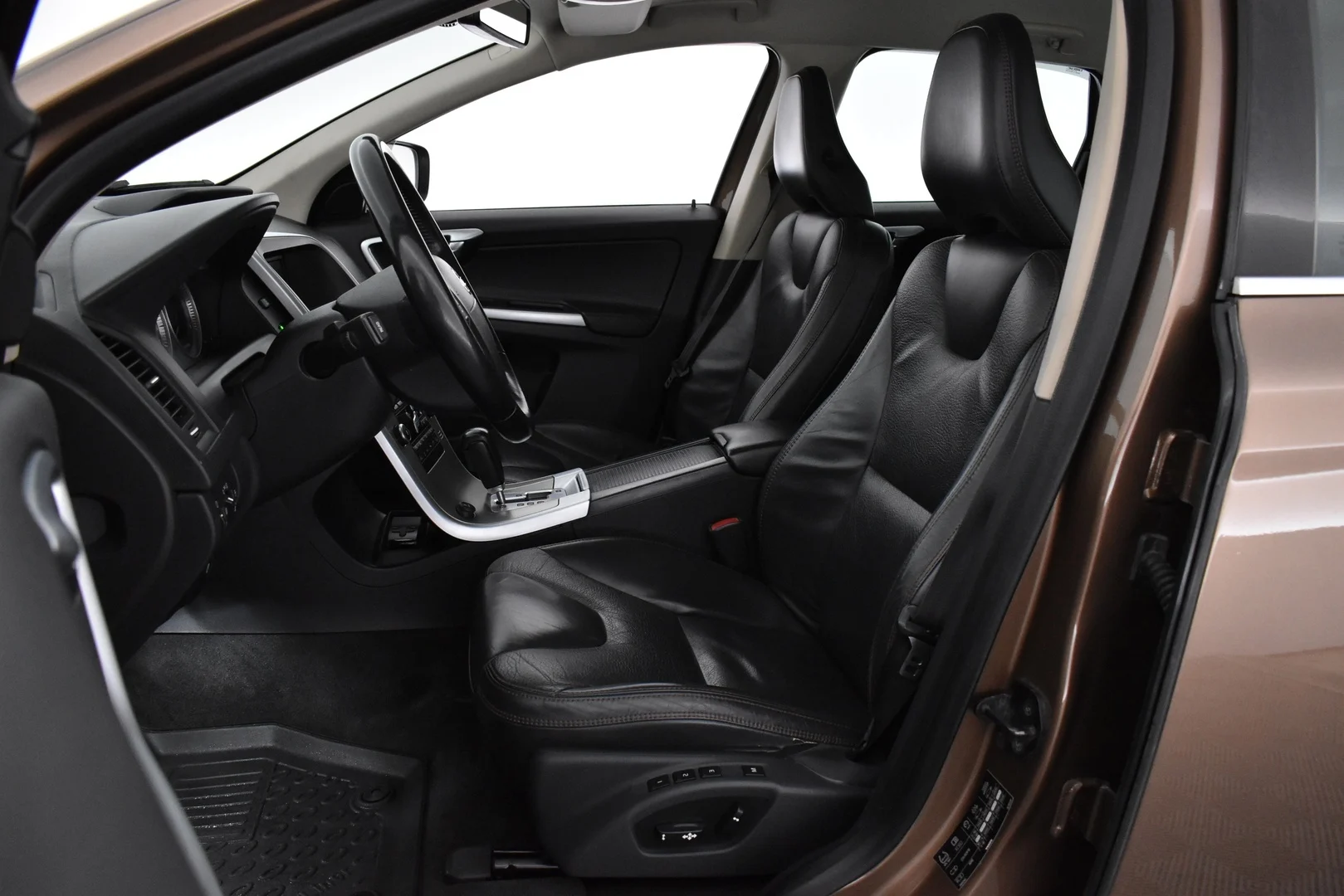 Car Image - 6yx4PC0leOzFzBO3UplpDW