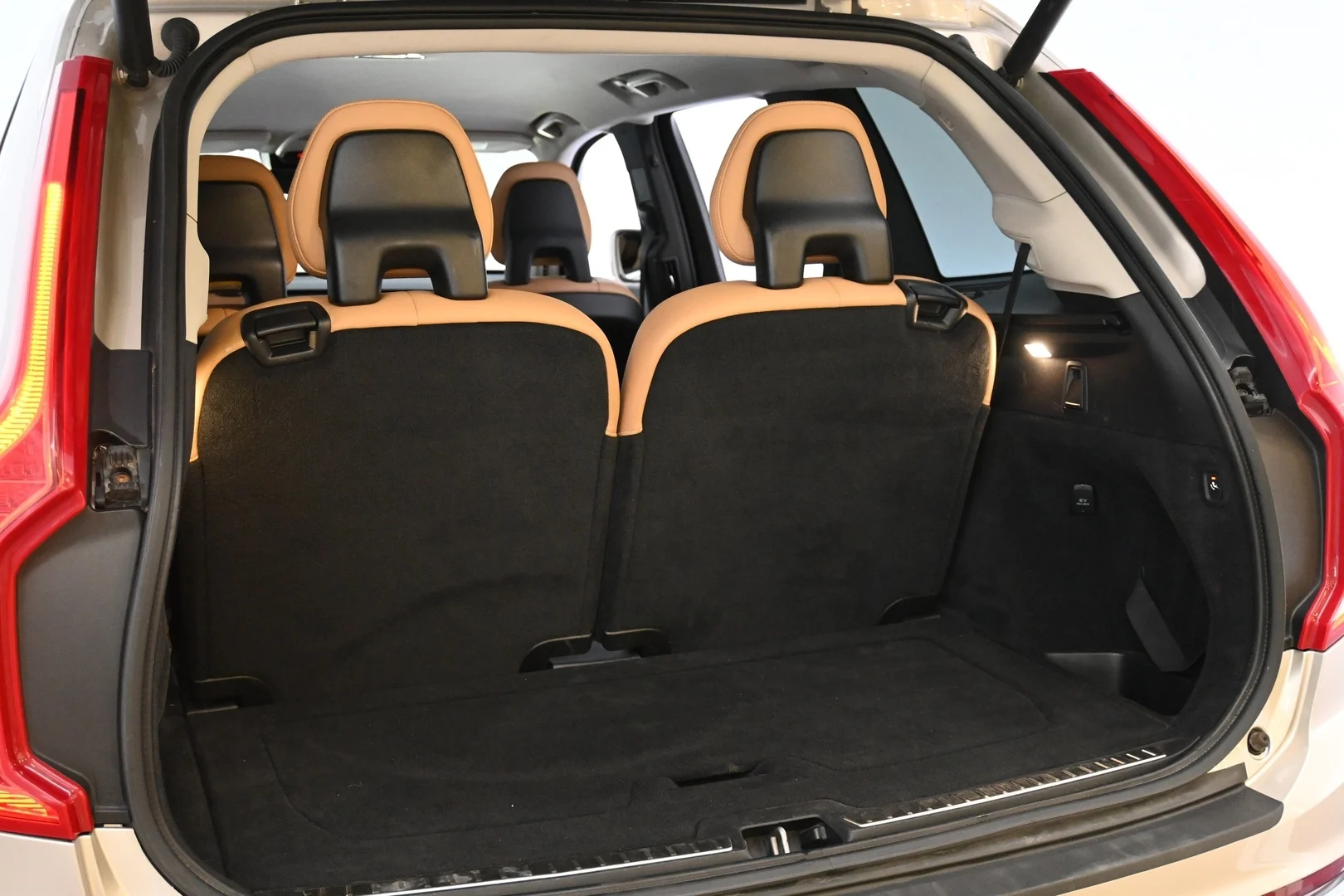 Car Image - 4HNjKcoGVZKHErcyrKImw2