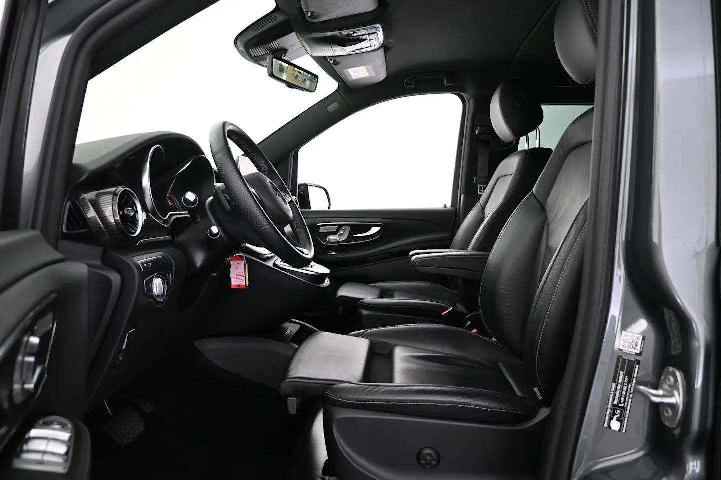 Car Image - 1KVC5KjoAOwUEIVlwmcQZj