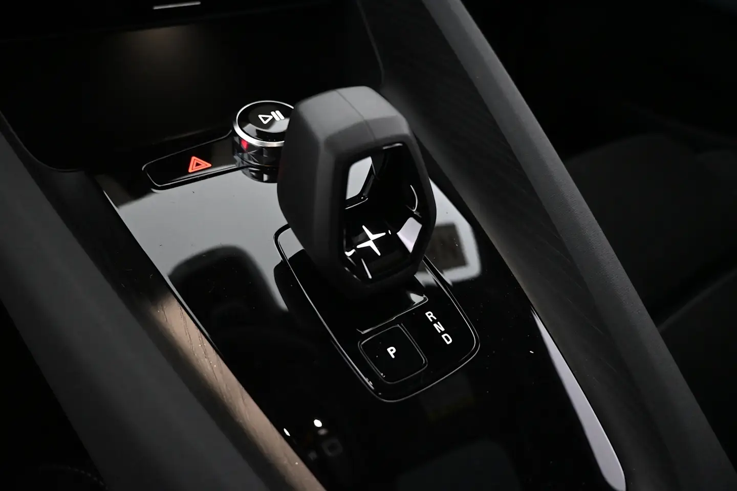 Car Image - 4A3KKwSBMzE7ll3CE6L77r