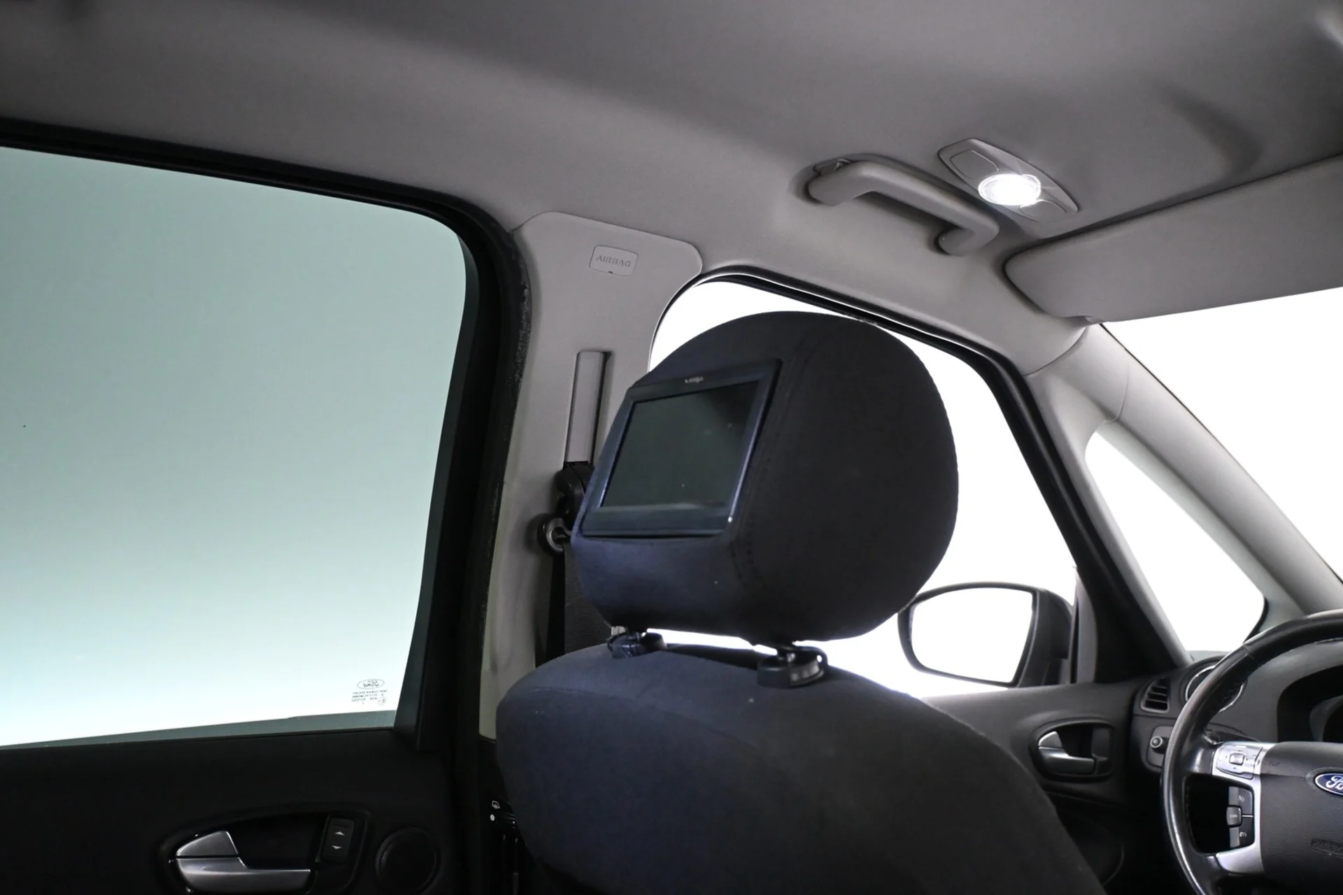 Car Image - 0j47KMCUyEObXx3jVf4Tu