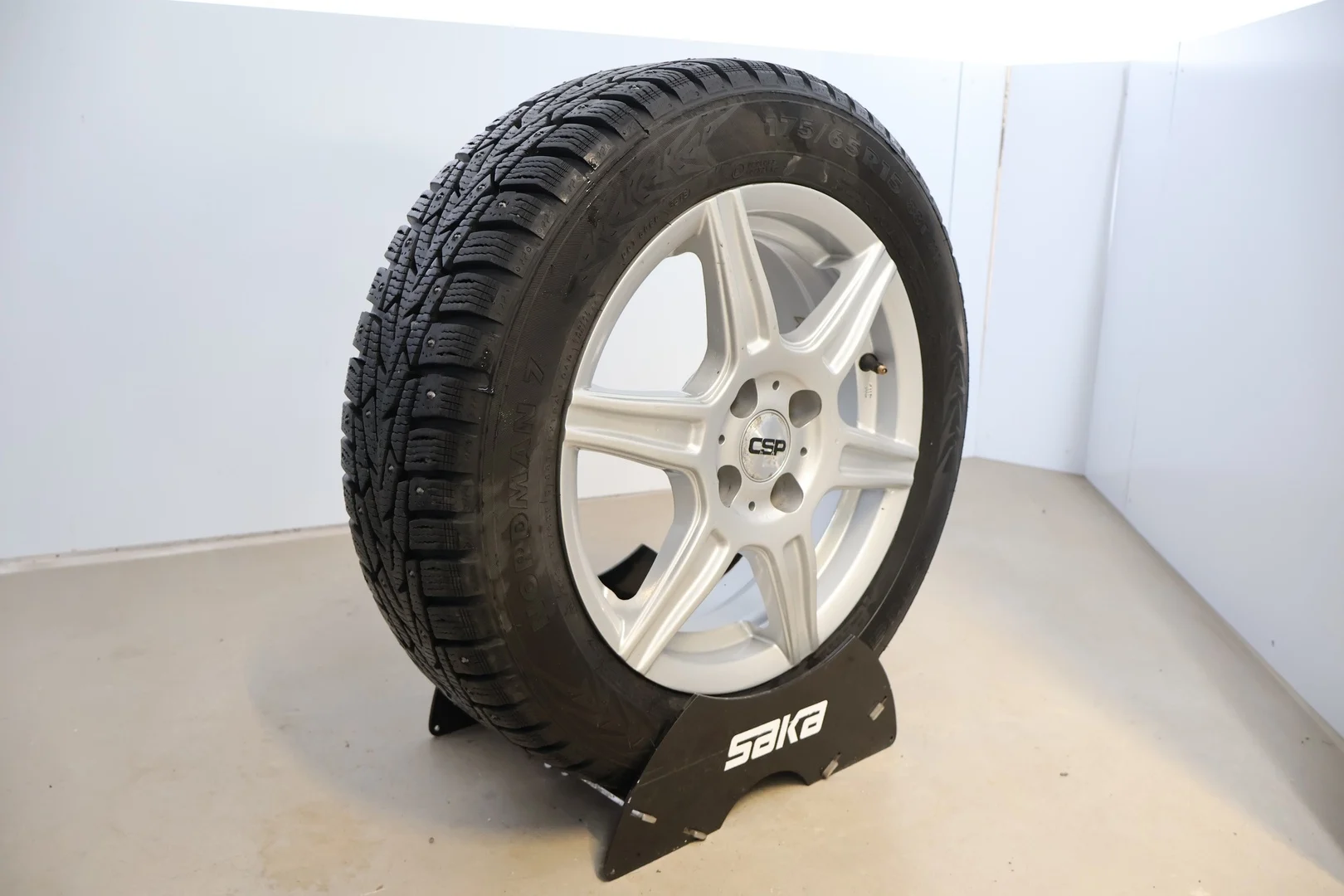 Car Image - gygqiG3lHMXeHmfCBUV2T