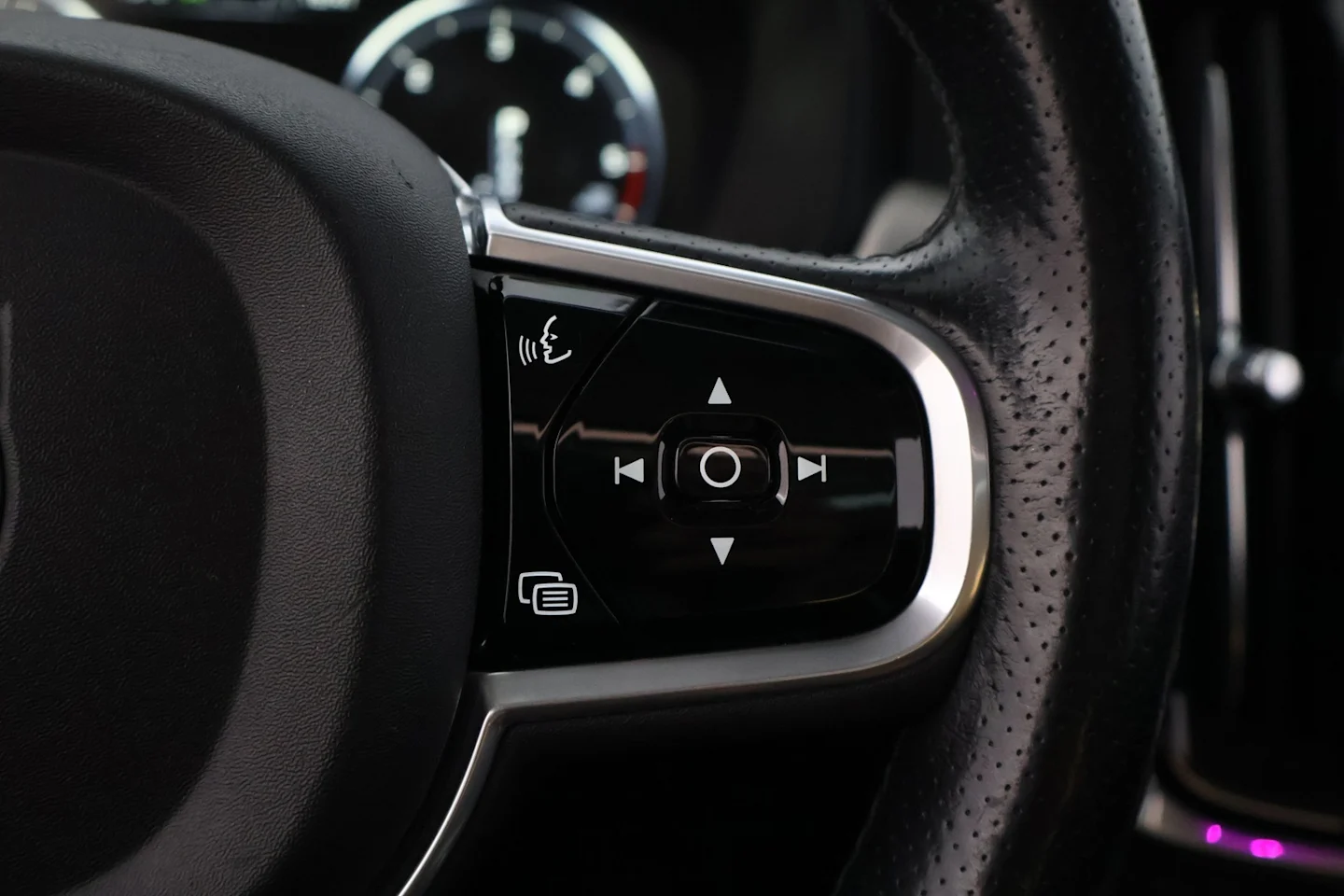 Car Image - 73Q5M2wTCcbRbEvpNTaK4W
