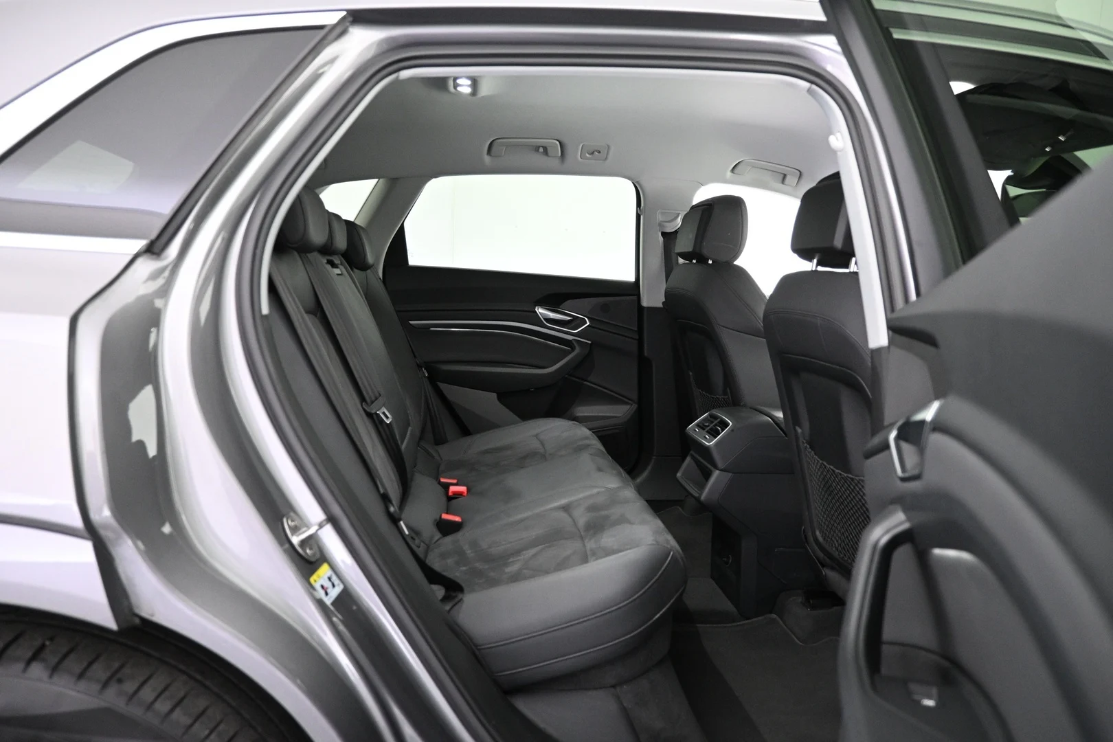 Car Image - 16WZds6VvmunPYdjbkvUDe