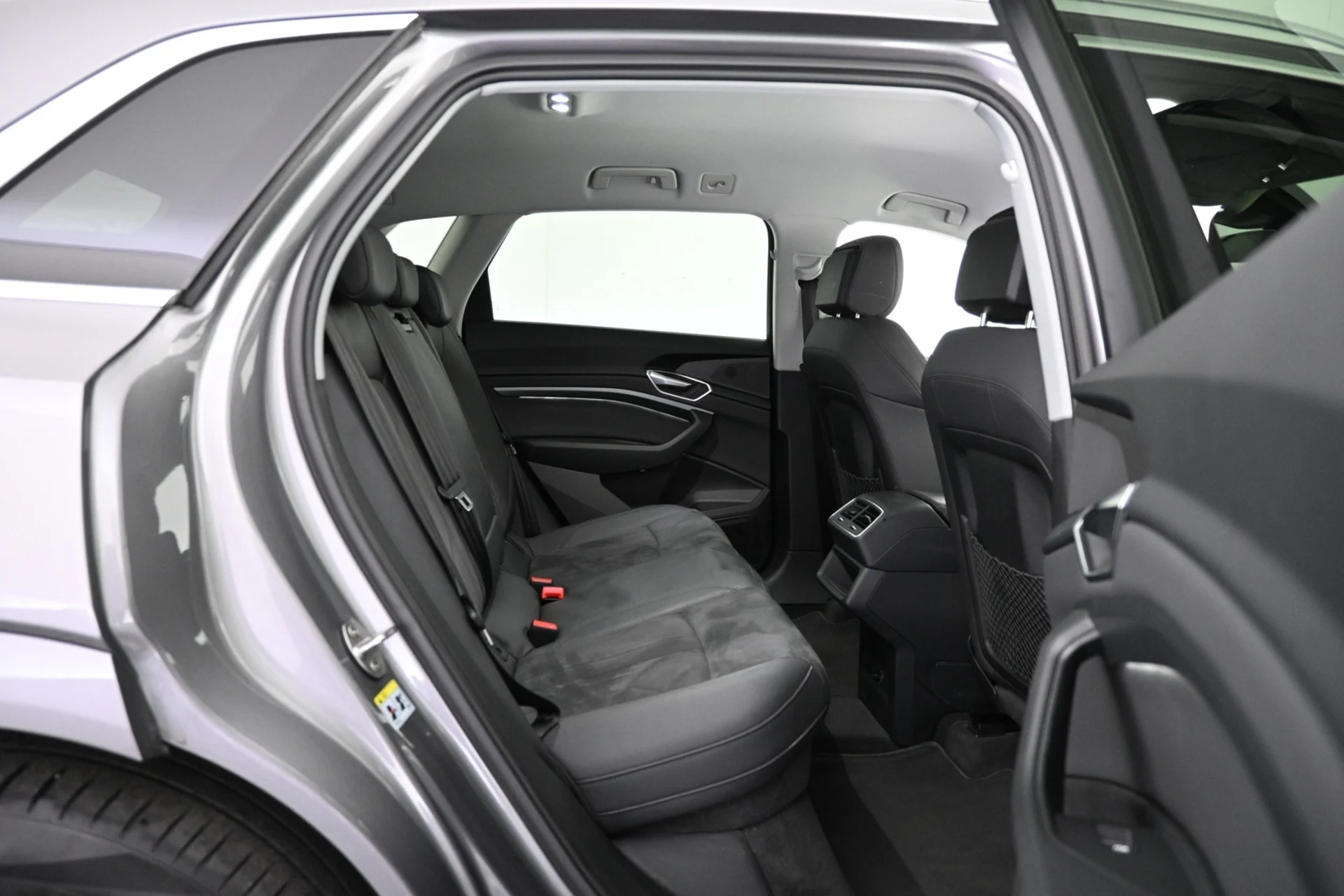 Car Image - 16WZds6VvmunPYdjbkvUDe