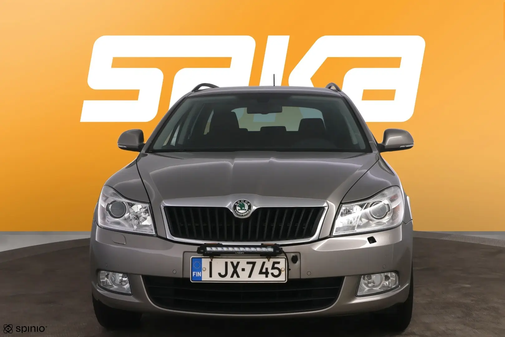 Car Image - 6msjWjLb3S19u5WtiUzpVm