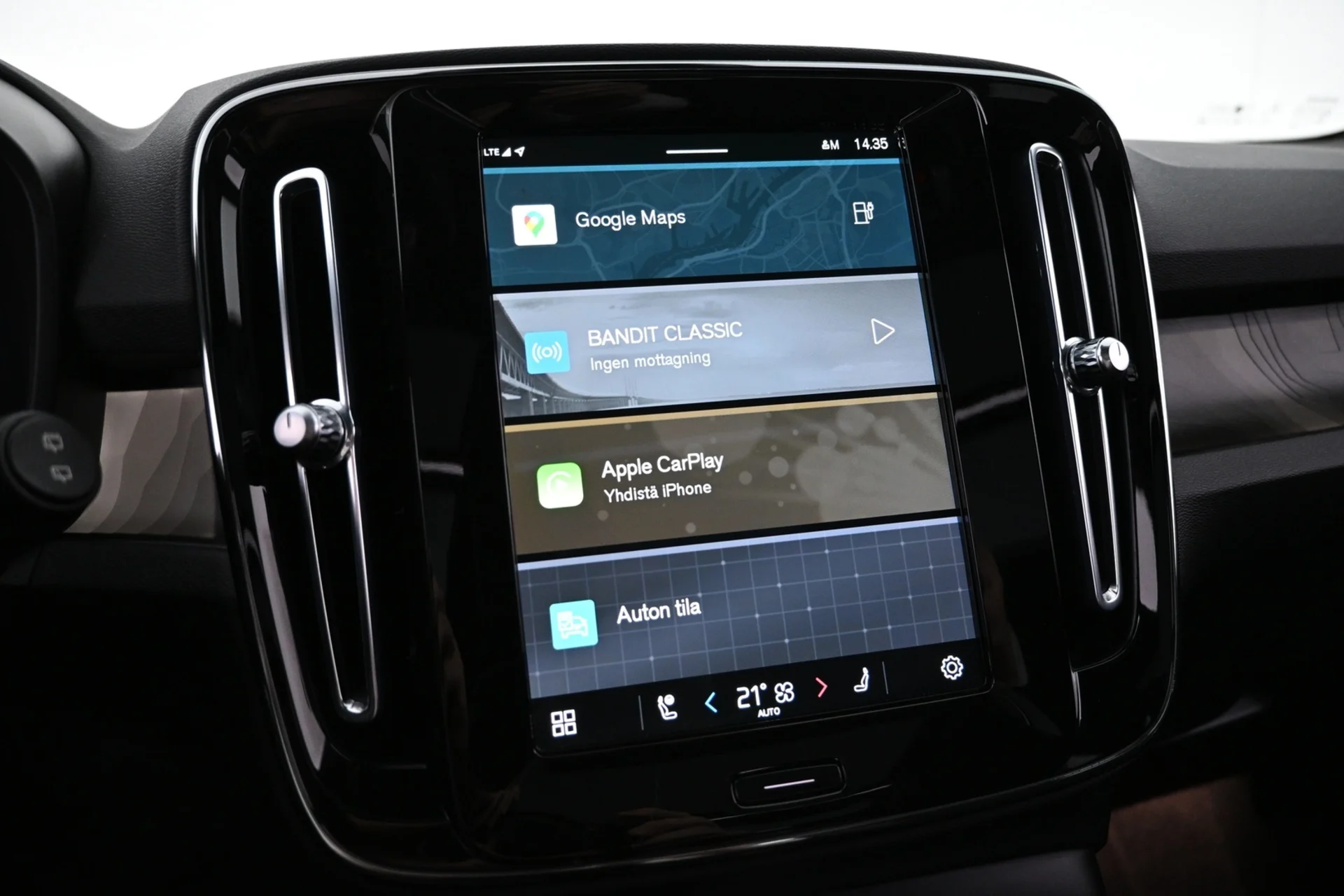 Car Image - 1luzKeOXComeMJFng3RC7Z