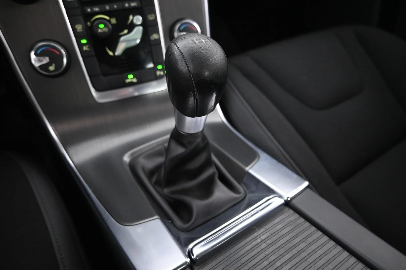 Car Image - 2UYSJpSJKP0AXBkHmSLTxv