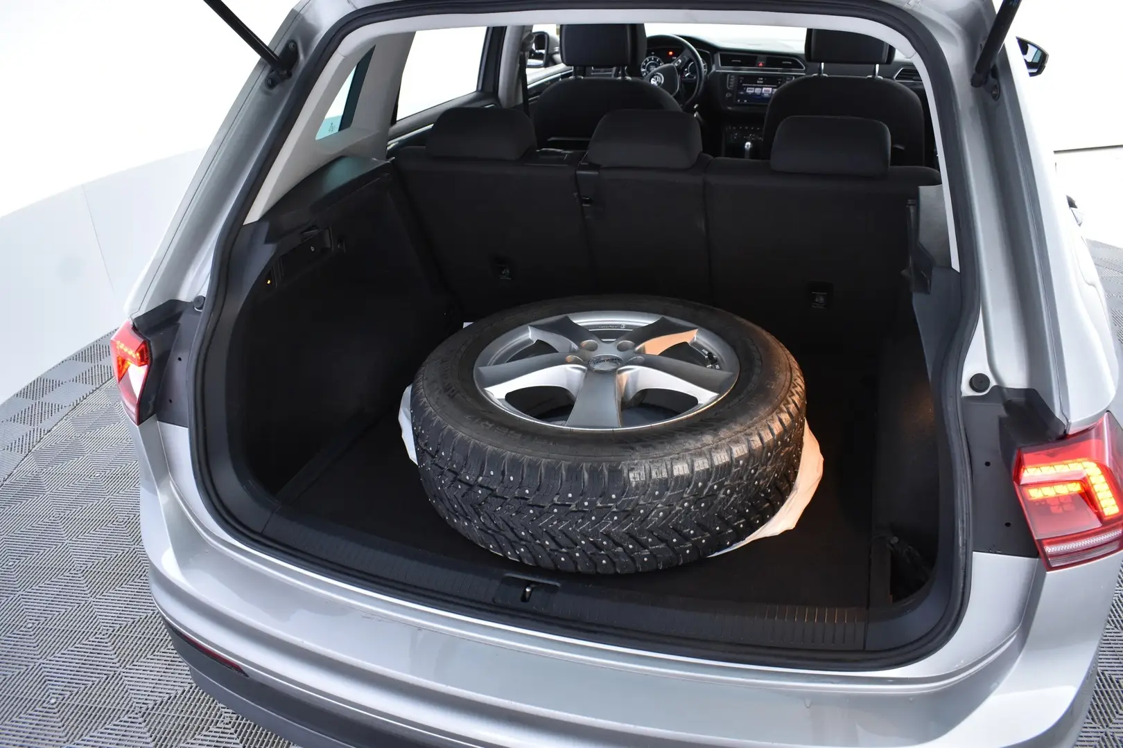 Car Image - 3h56k7SY22ziD3rNrvs8Dp
