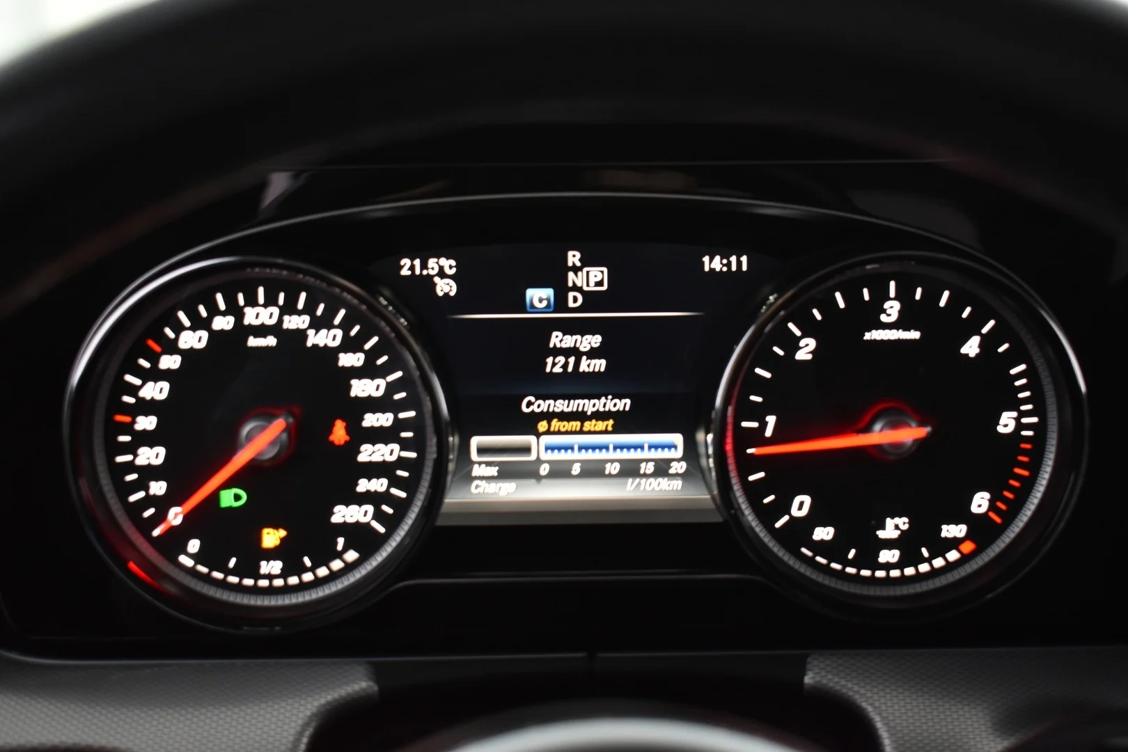 Car Image - 3pQMCvzhmnQKWbDeKbeoNL