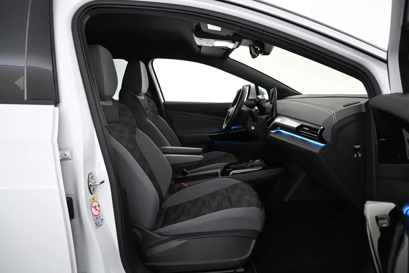 Car Image - 2gquyhoFaB6qvxAGoTKTtE