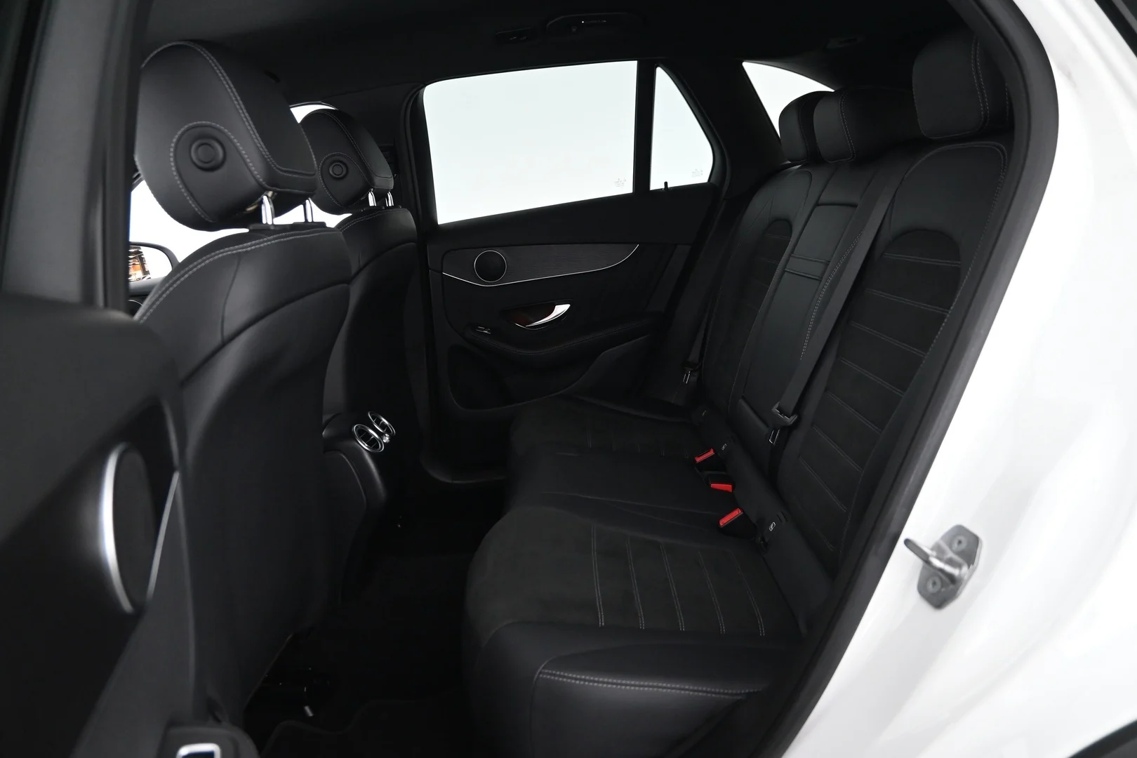 Car Image - 368H6ILhhAl4ZZ4kB0EC9v