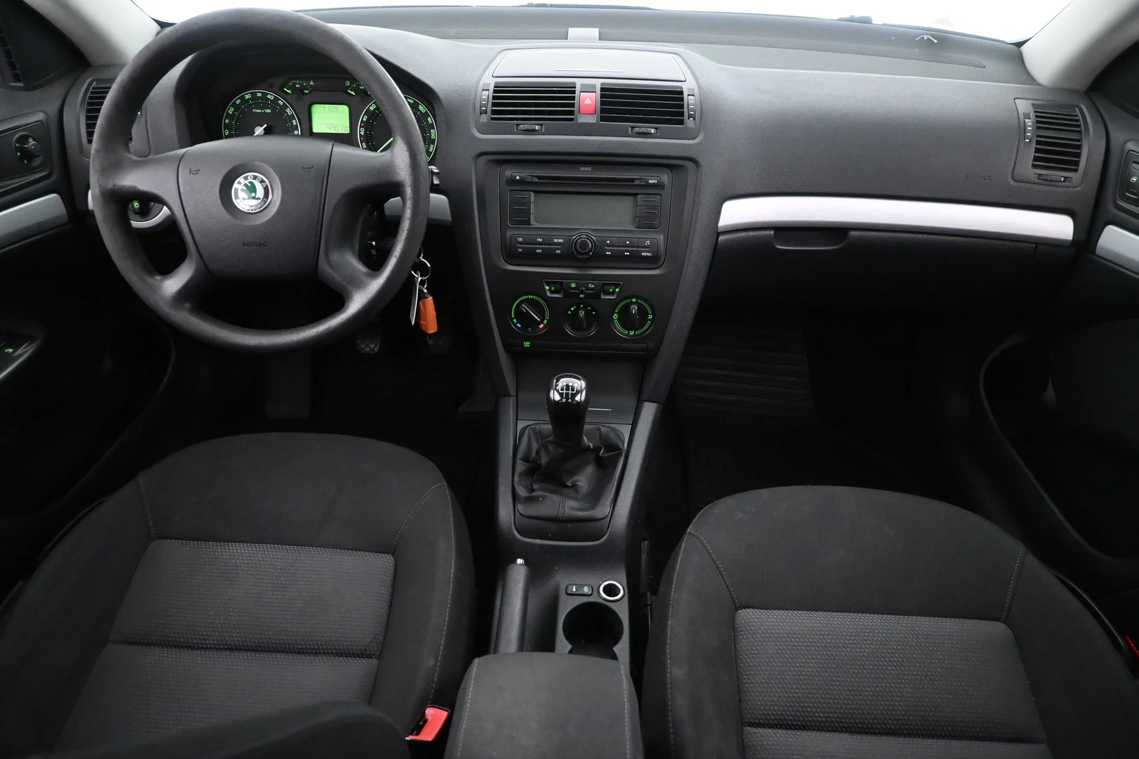 Car Image - 6hPnDHgYcF1jHqFEVaYHcA