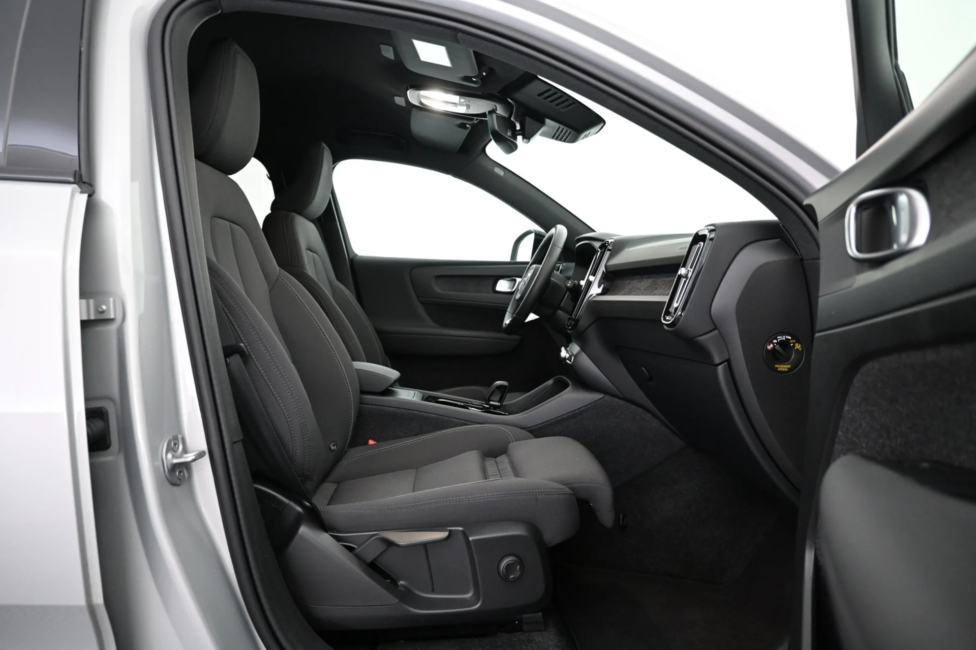 Car Image - 7iBPxfRbAoKtLvQjR49IVN