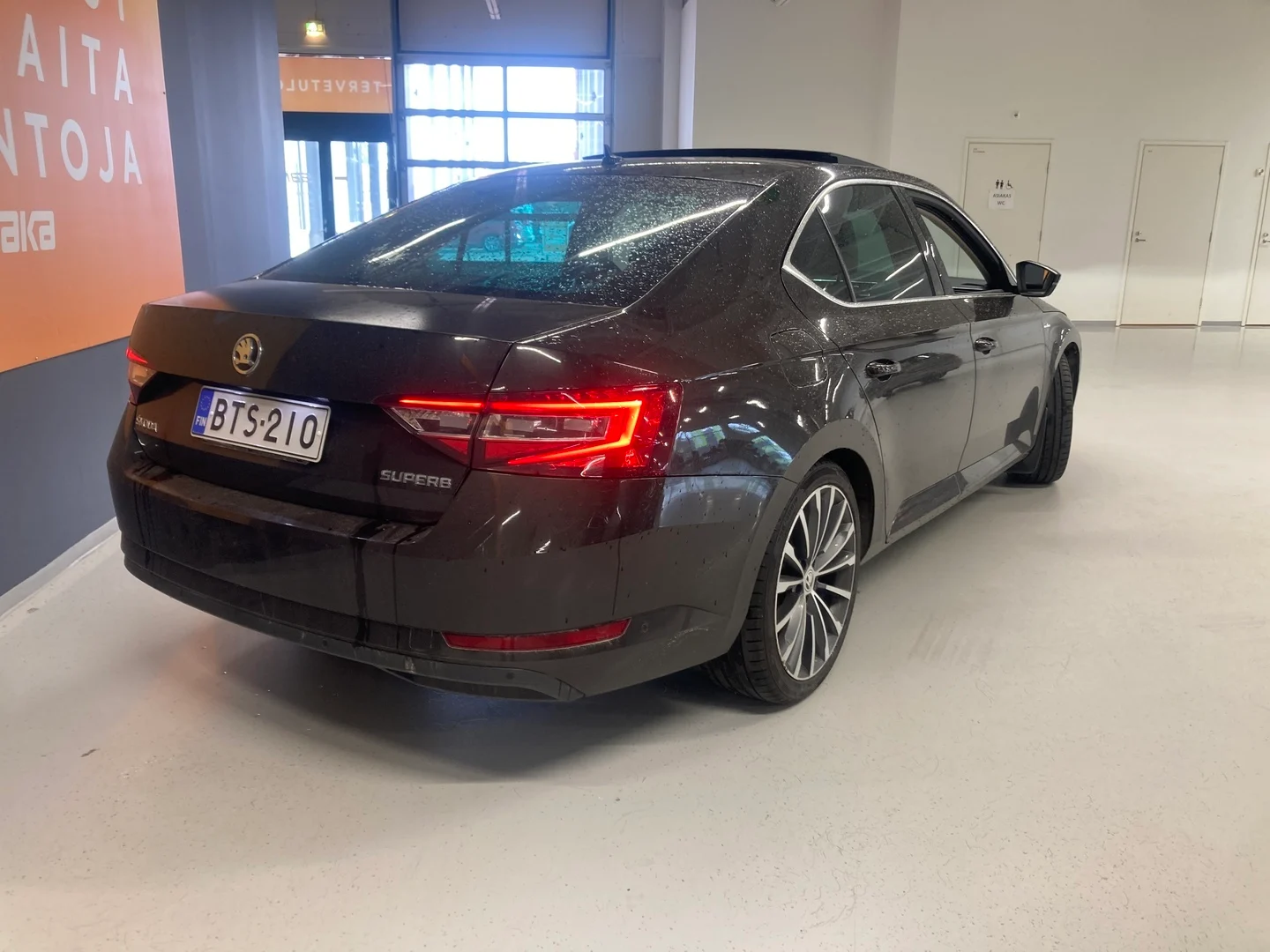 Car Image - 1l75ypJ2sTDjNmW8OpiQ5J