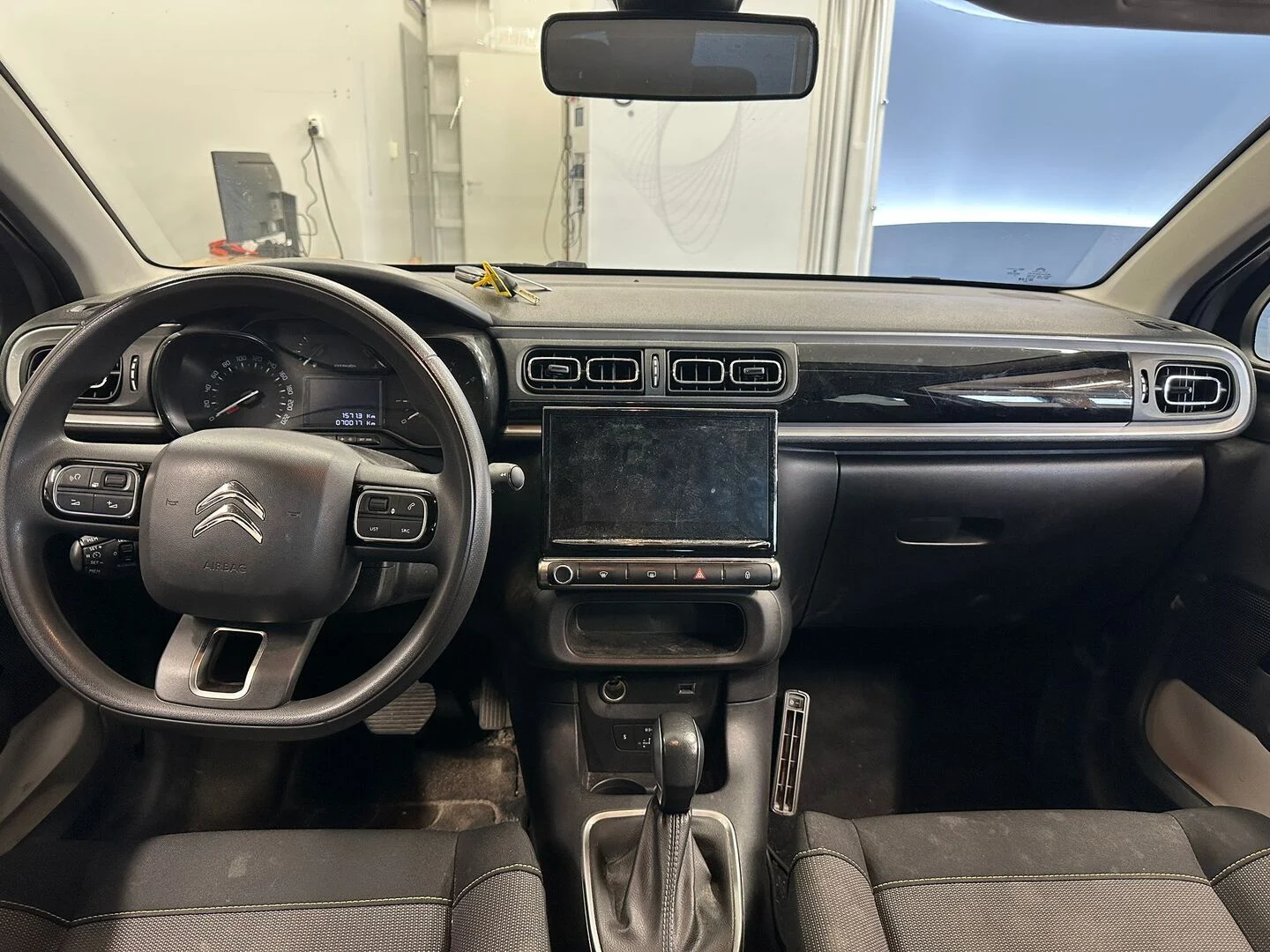 Car Image - 1OtvjCBLv4ZpD3NzGuRi9n