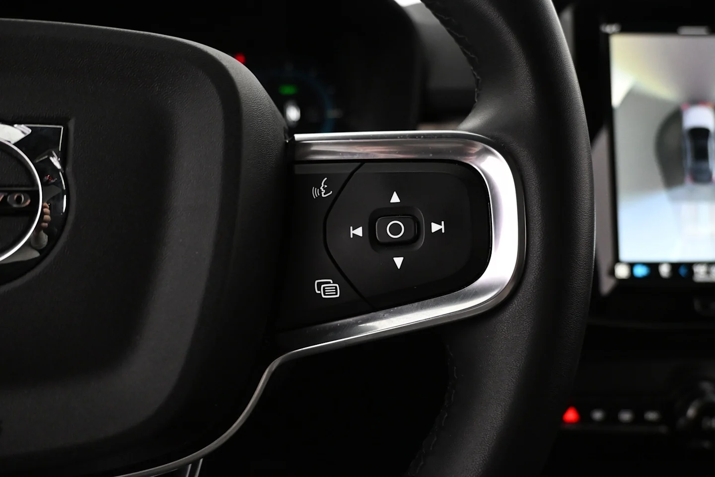 Car Image - 7DTzO37fzch0JrgK4MvxDi