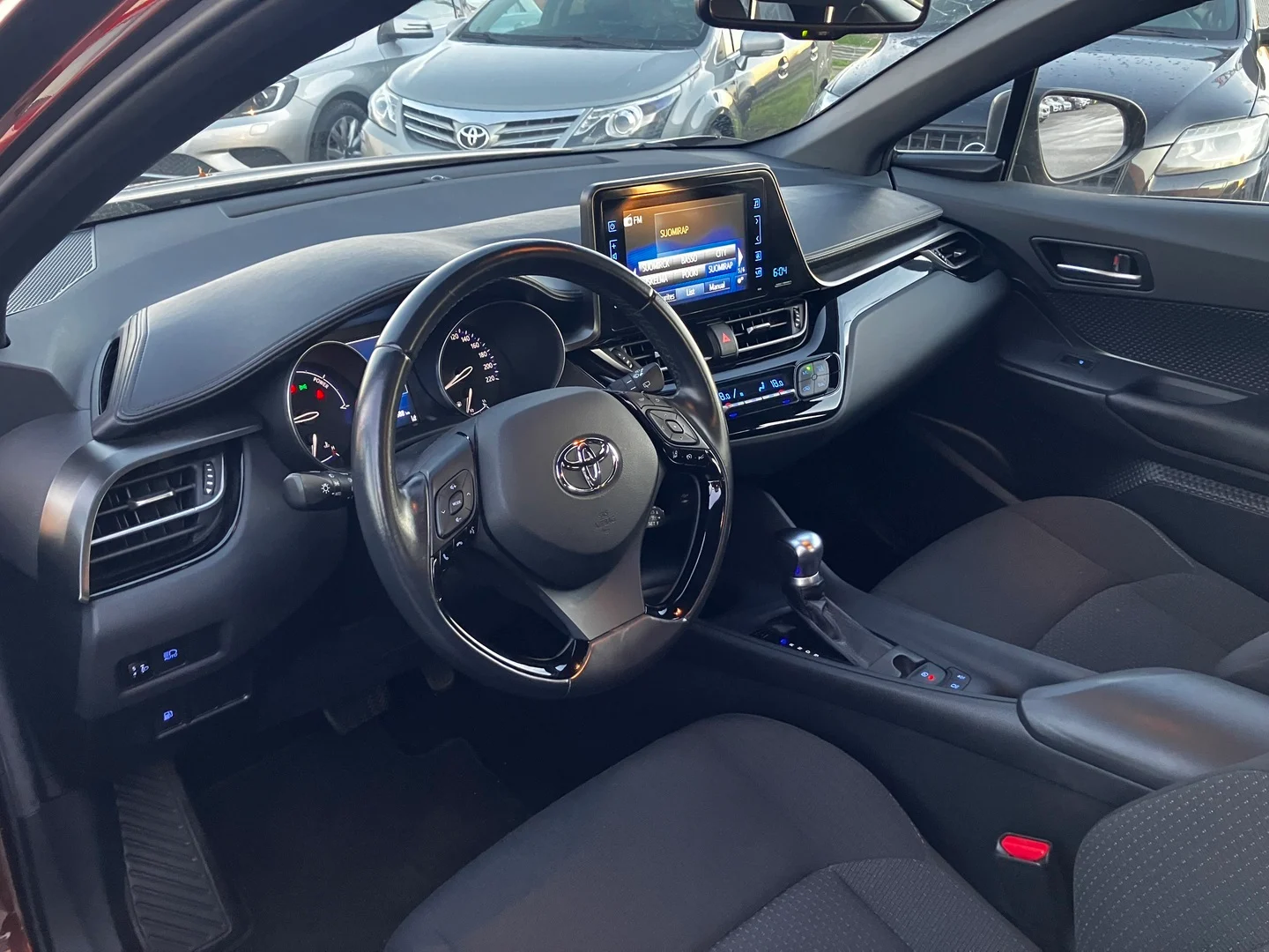 Car Image - 10YBuztiK4B59ZV0n9s8Ja