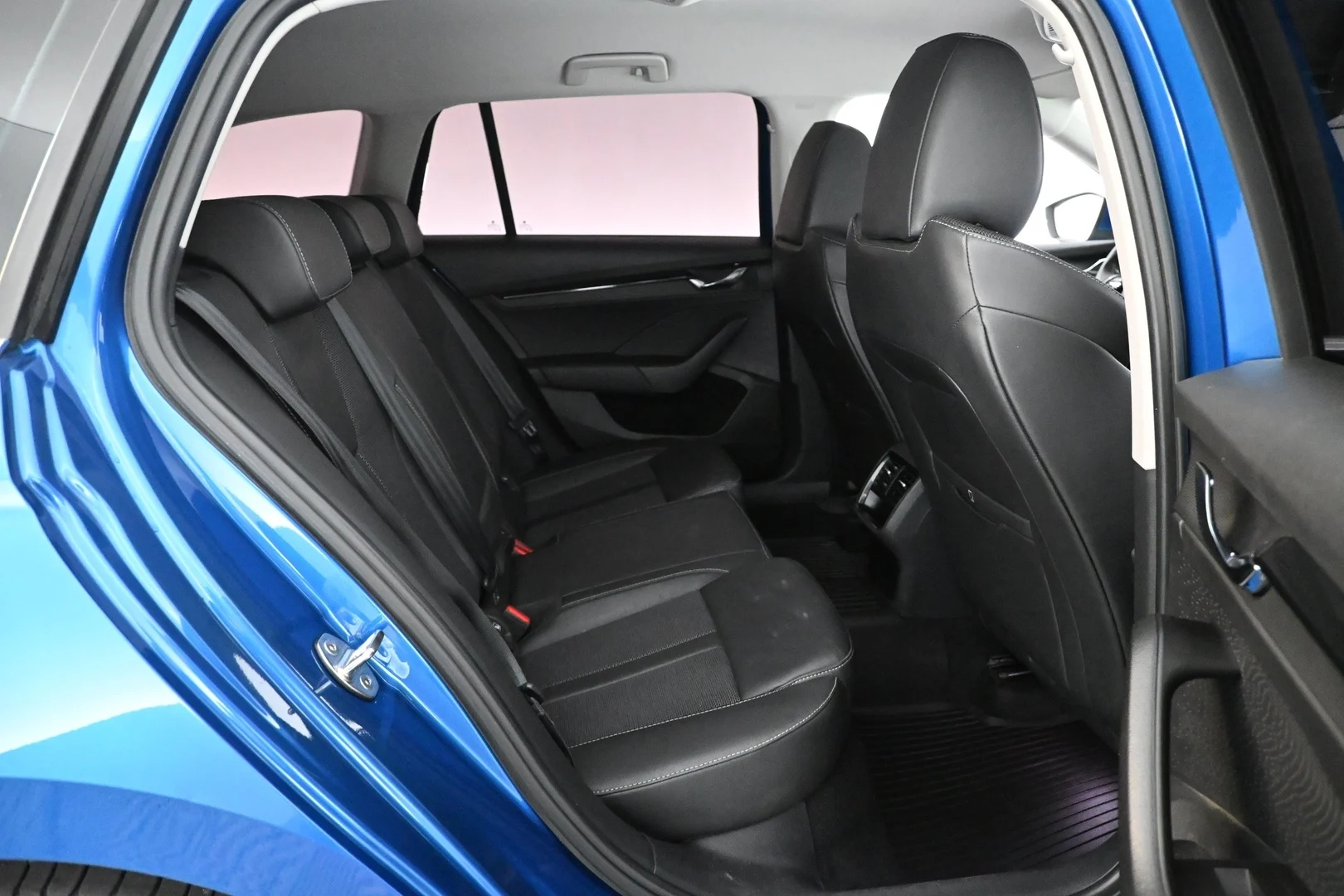 Car Image - 20VbQPwPiNe5ISmK2o6y6R
