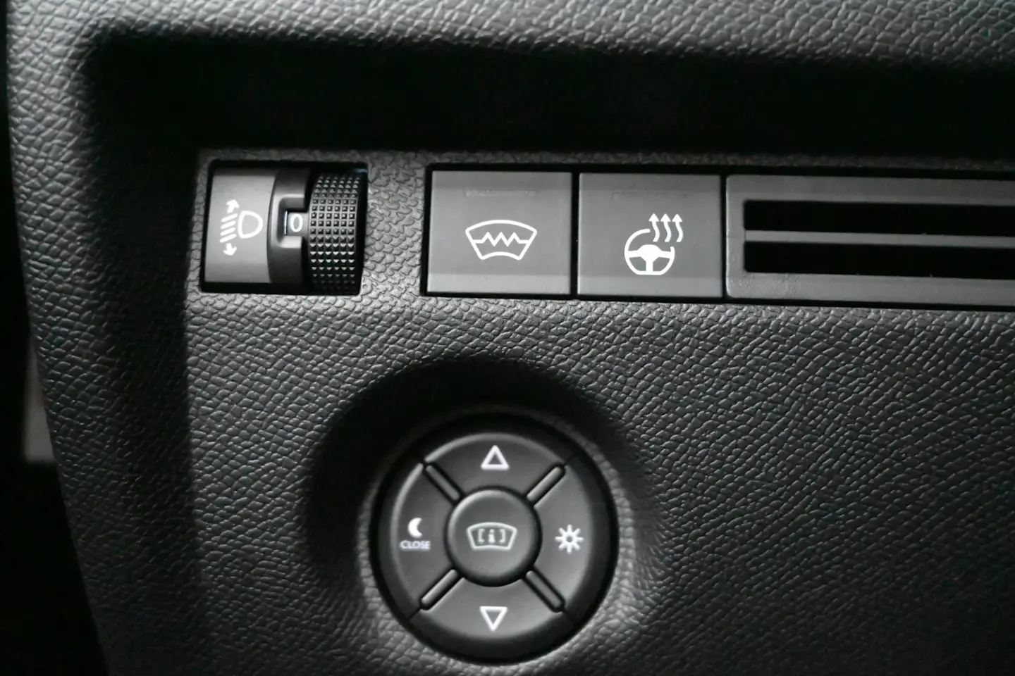 Car Image - 1tarEJNeGFkJuG7siqoVtU