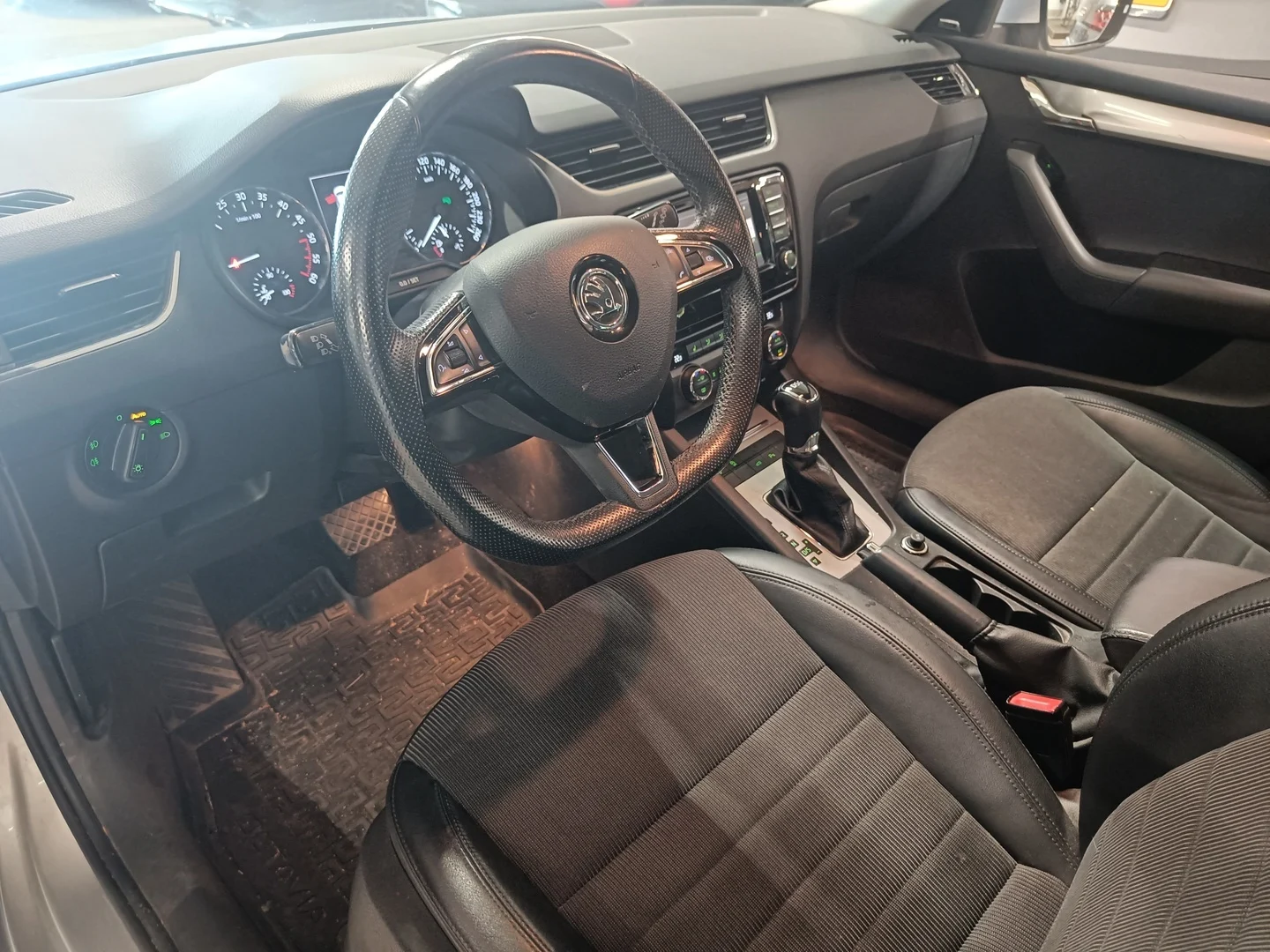 Car Image - 7KCN2I52fpSKSVwbCwnQ7E