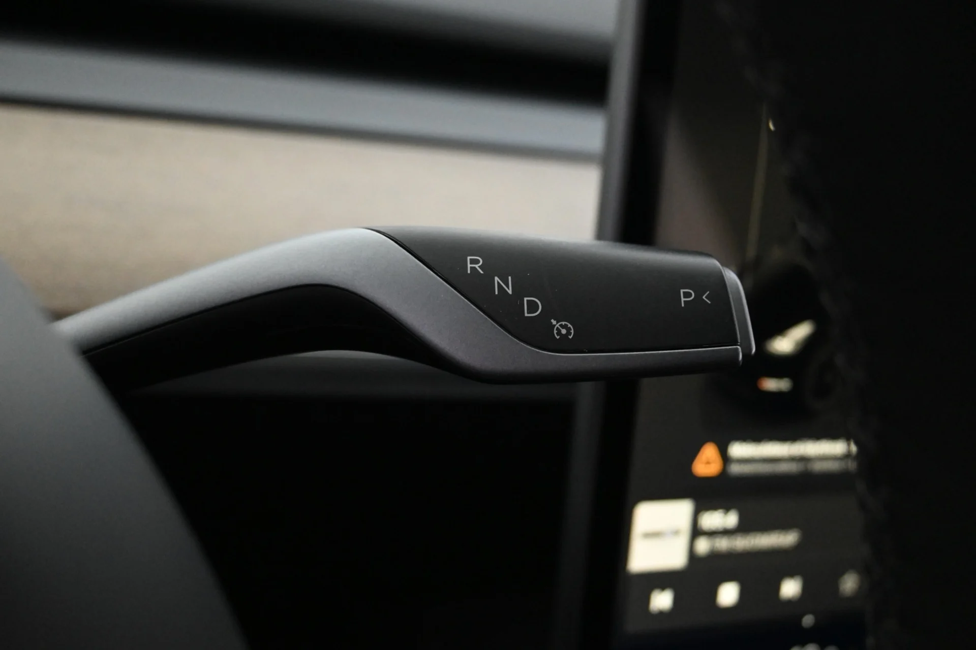 Car Image - 75g5lzNMq0sYcLiKcJ45LP