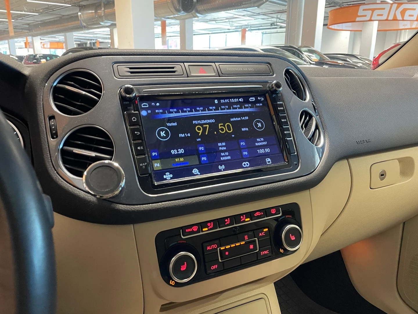 Car Image - 5HYw7o0E1DJg8hRErgMx3h