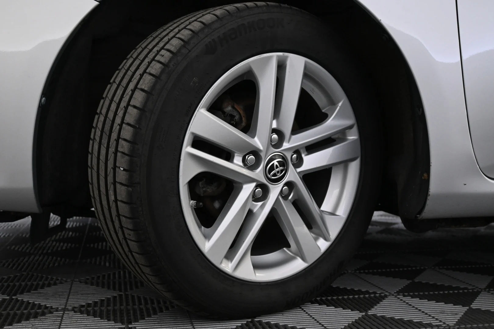 Car Image - lO9HsSqQs2mXojHSECMW9