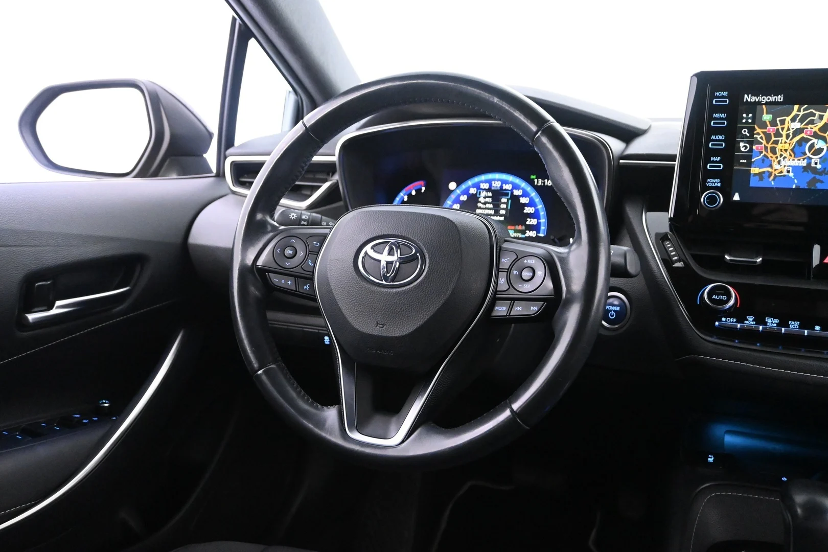 Car Image - 4efchPgBh3B0PKwiBlJhpX
