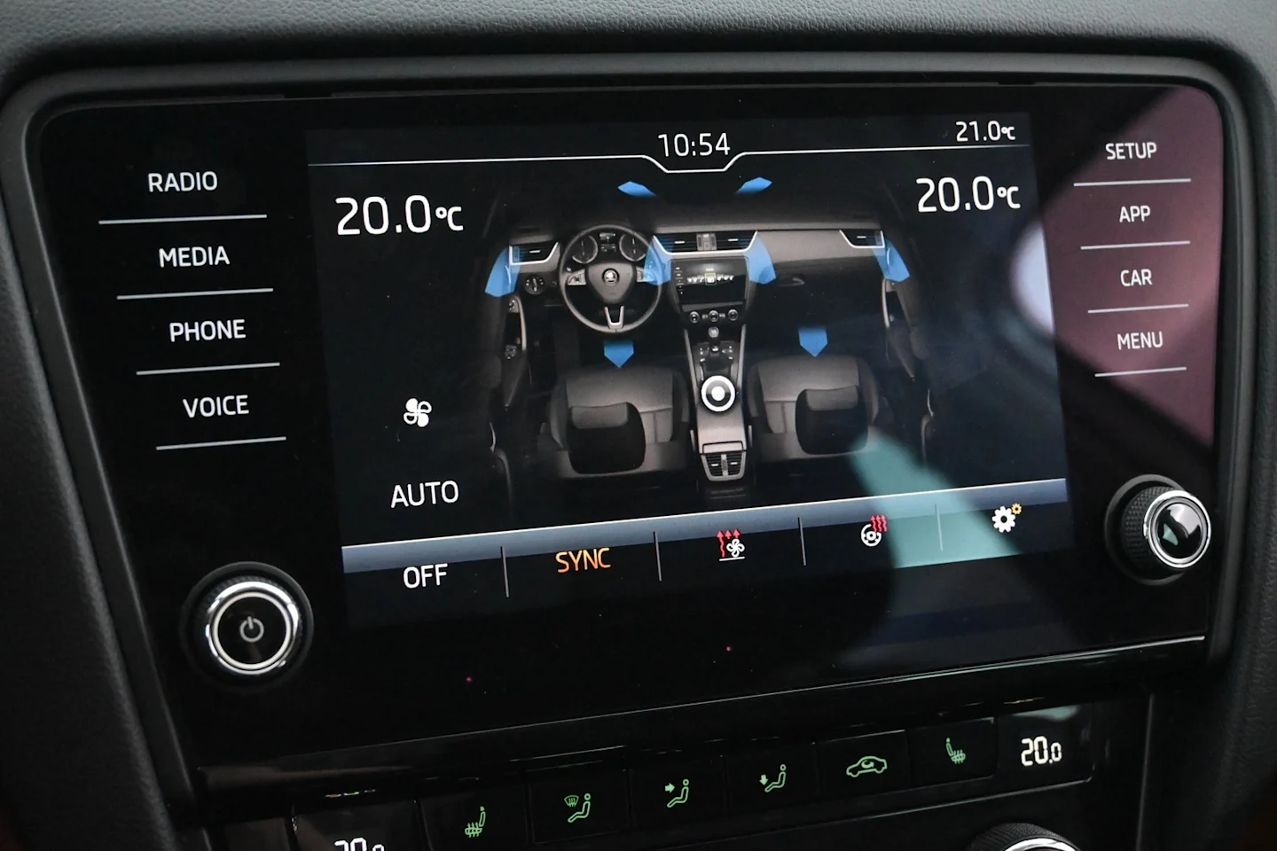 Car Image - 2SaPg6IZUVKnWmLFuAOvNn