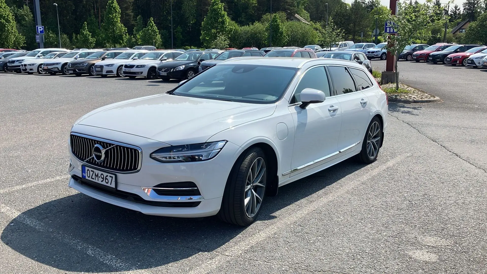 Car Image - 3q95C1e2HuOmmhRHux5CZQ