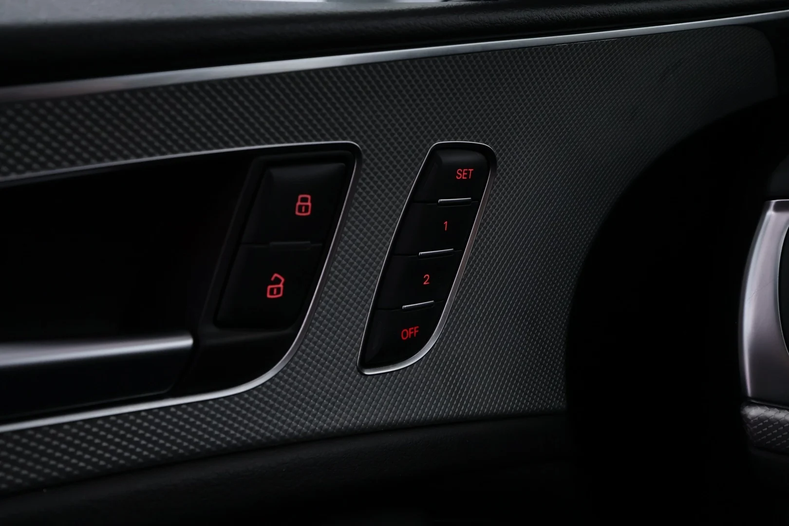 Car Image - 4qFbA3lziB0ZsregzUZJl0