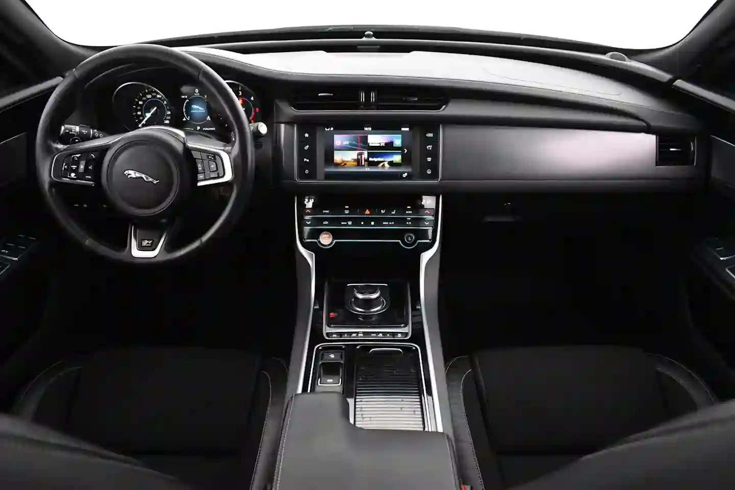 Car Image - zpeCQaUJgUALKnE1hkR5N