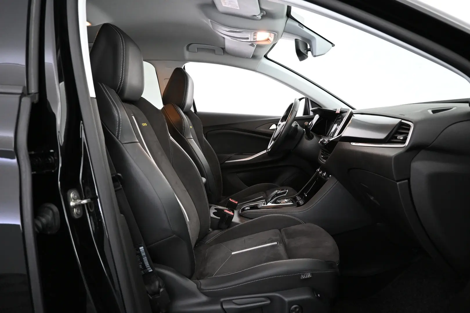 Car Image - 2eKwkn792ymwUVOml3vjb3