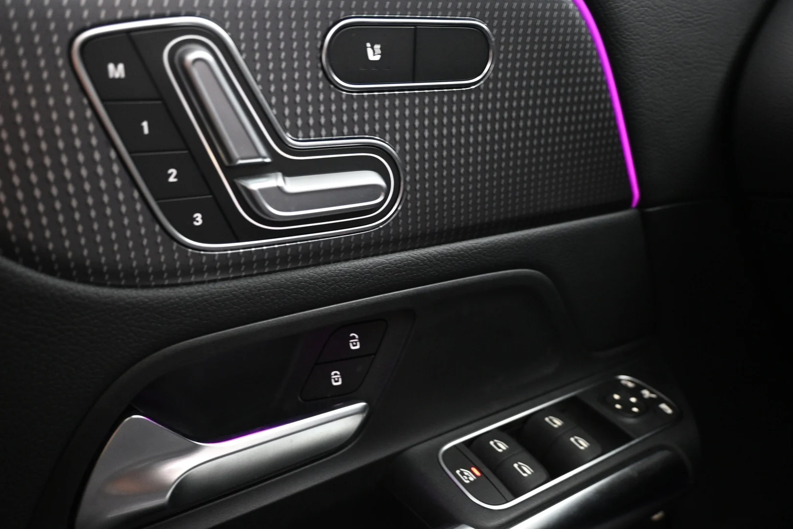 Car Image - 2wOCOKCtmlYPjlRgjD7TvL
