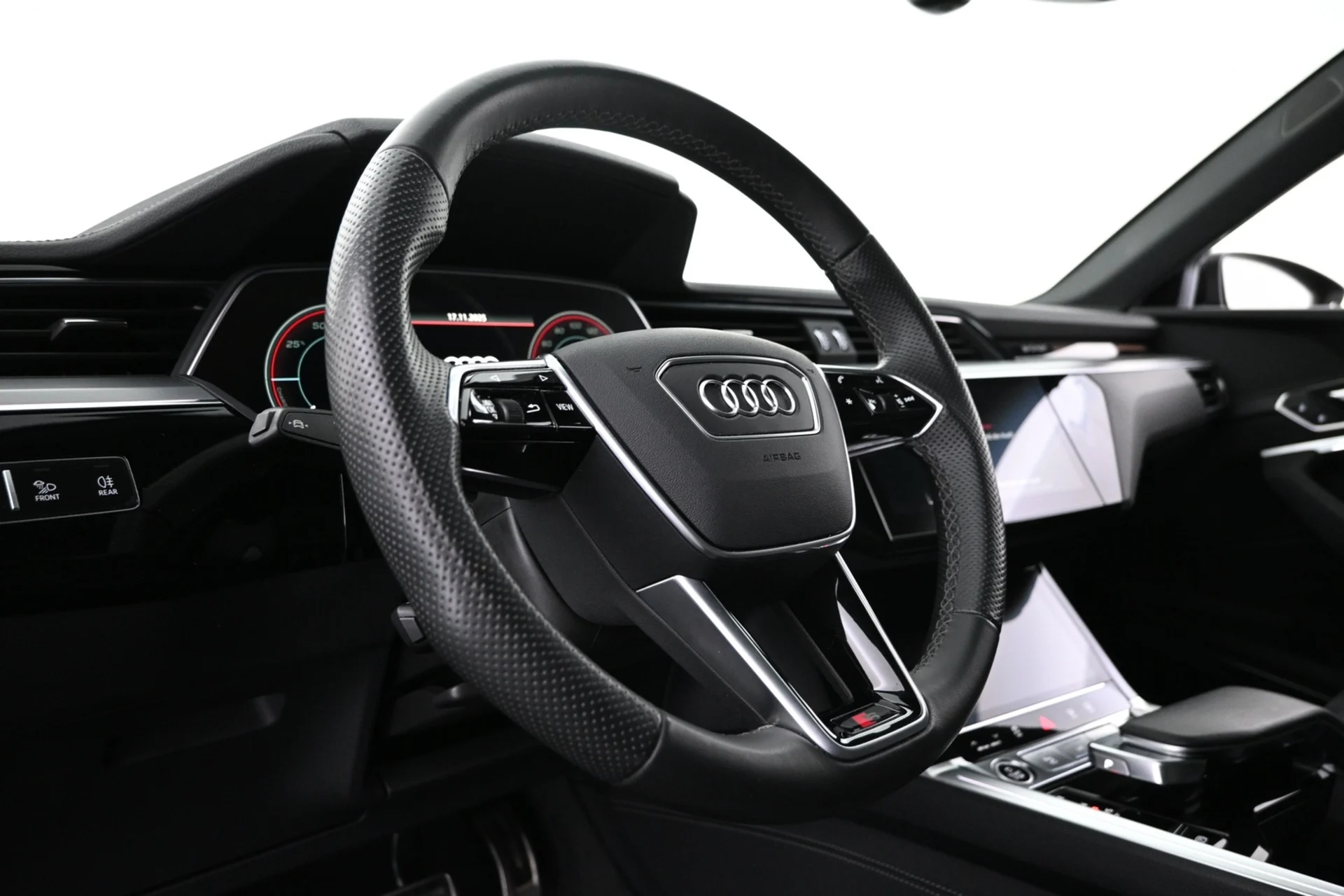 Car Image - 3qwtil7s01E5Mh2bJiHX4K