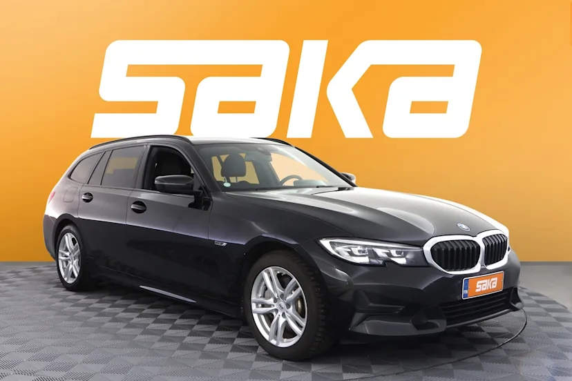 BMW 330