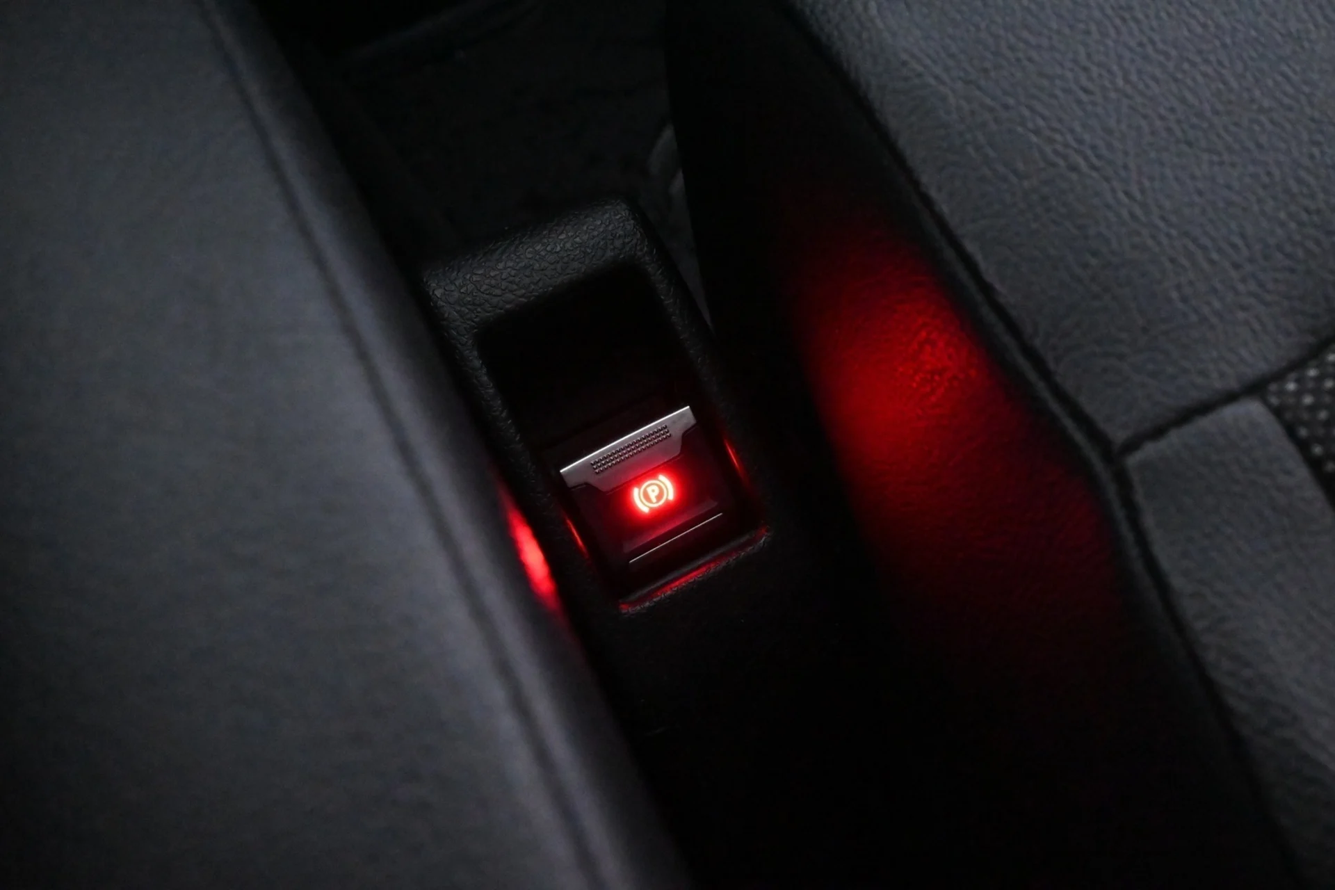 Car Image - XPDmlEzmLAROkvusokYE7