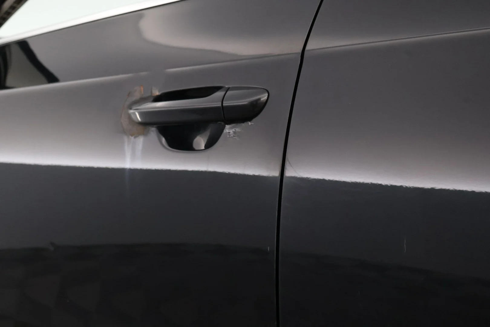 Car Image - 3NnKYC4DM78dYbcJEPJLlU