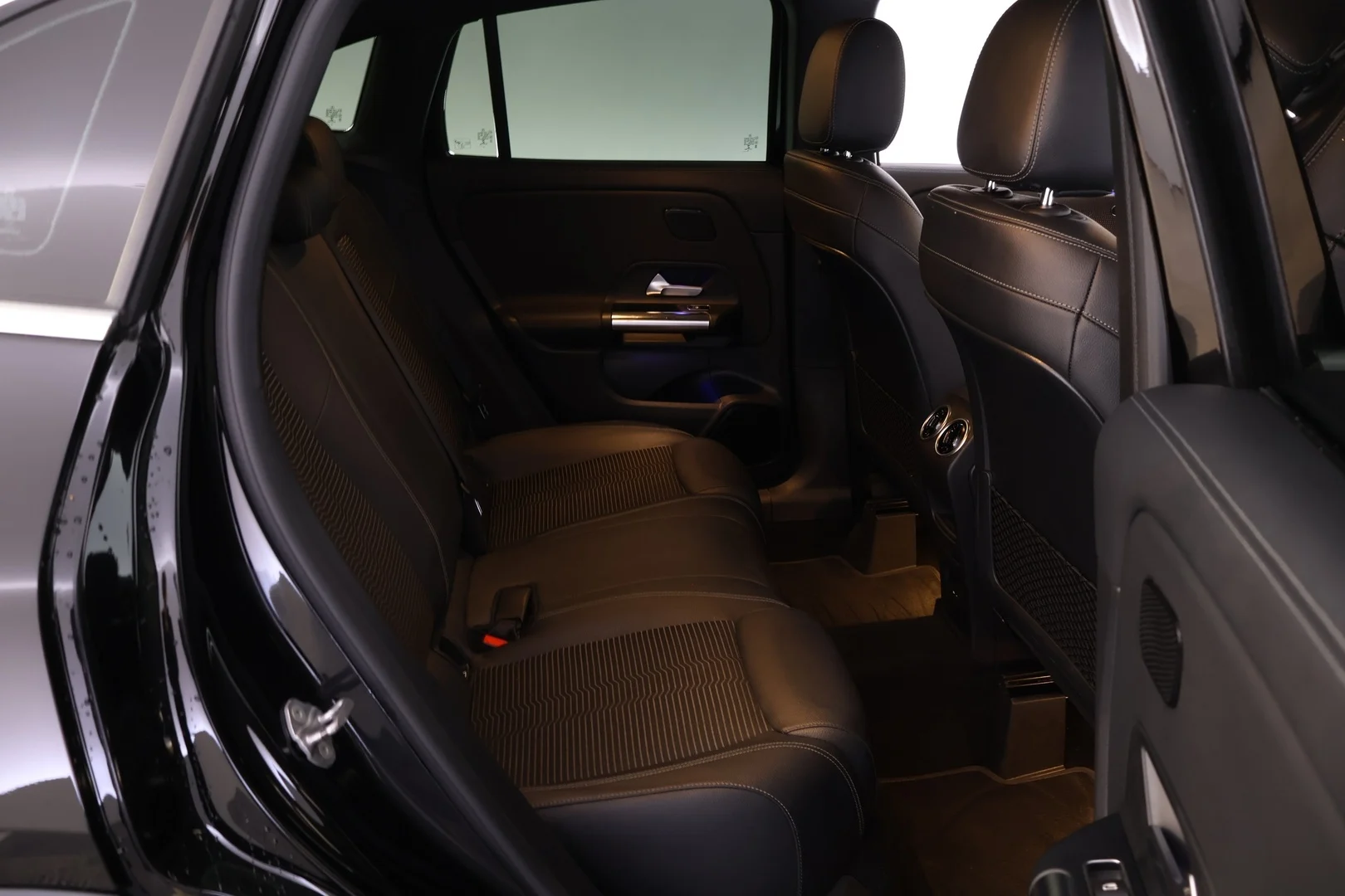 Car Image - 5x40m5MRJlmurbCC1fEay5