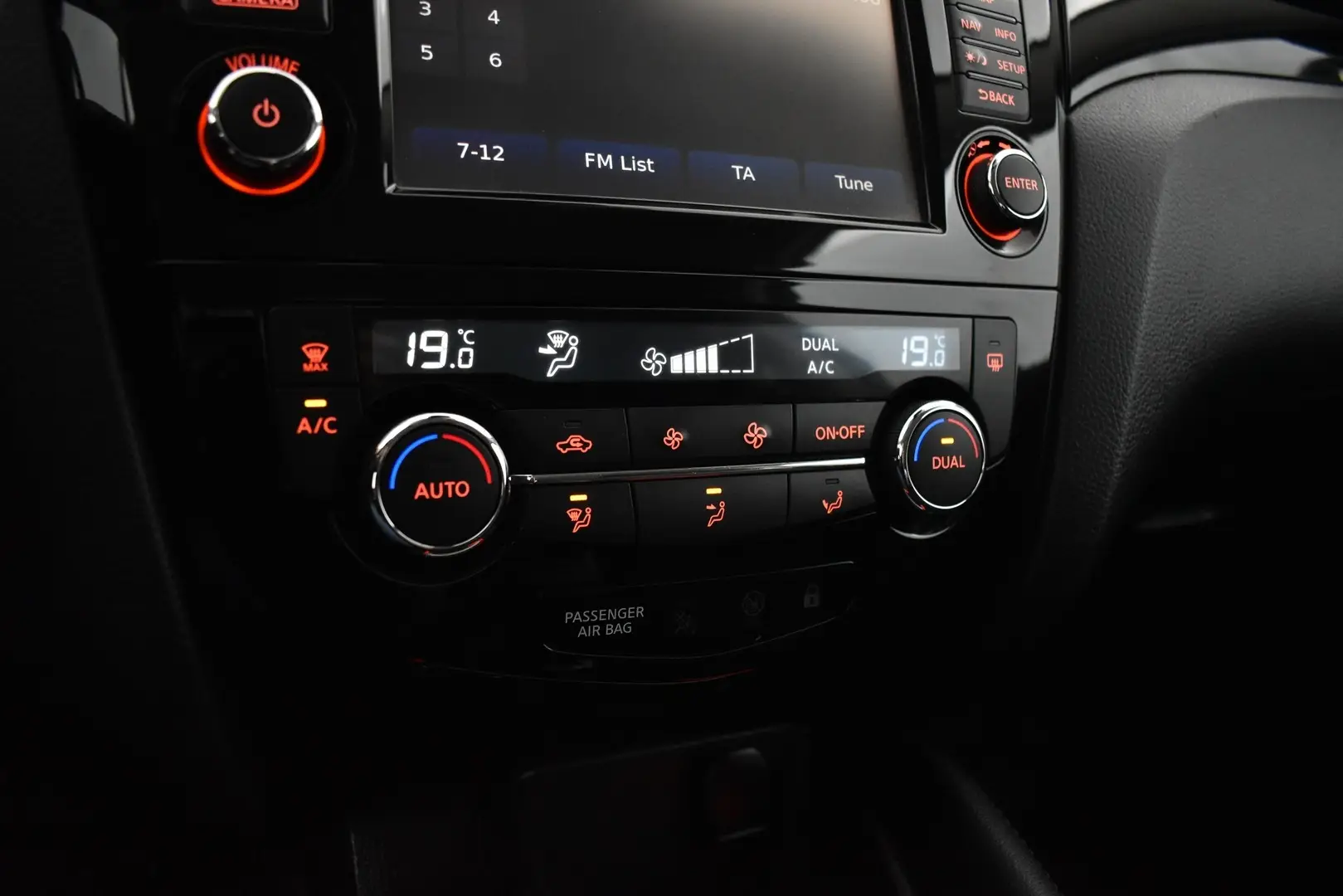 Car Image - 1HKHPivPqvbv8cqzHVoSrW