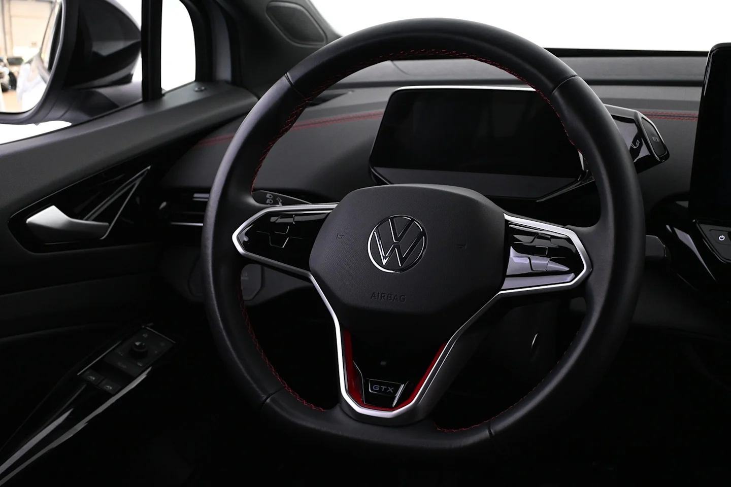 Car Image - 72LUiH8MKy1o8jcvLHKxrc