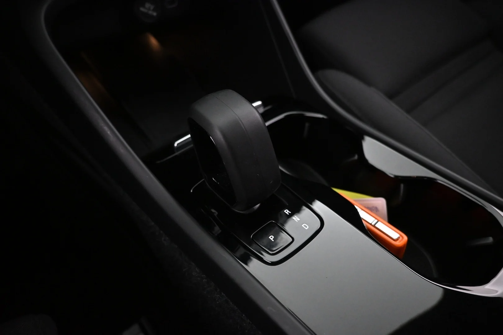 Car Image - lFNsjZot8TnNwpbwEIuYz