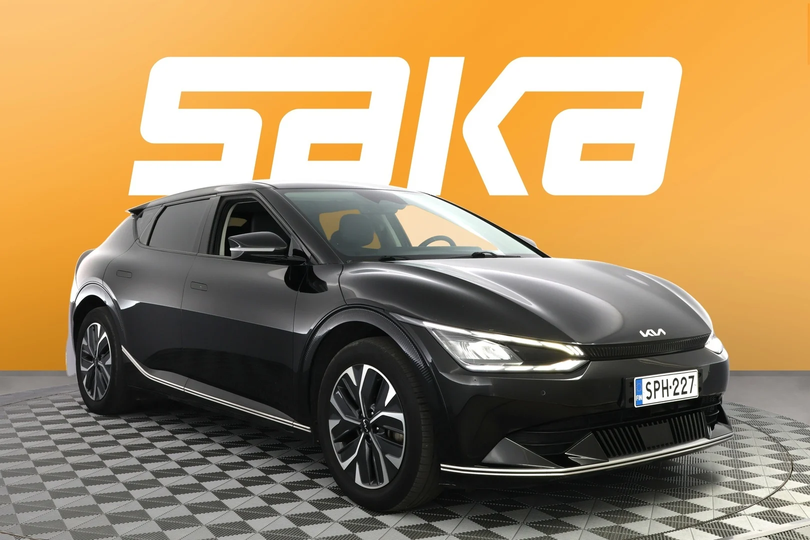 Car Image - 7dlRvPrdwbpA96CVTrxhT9