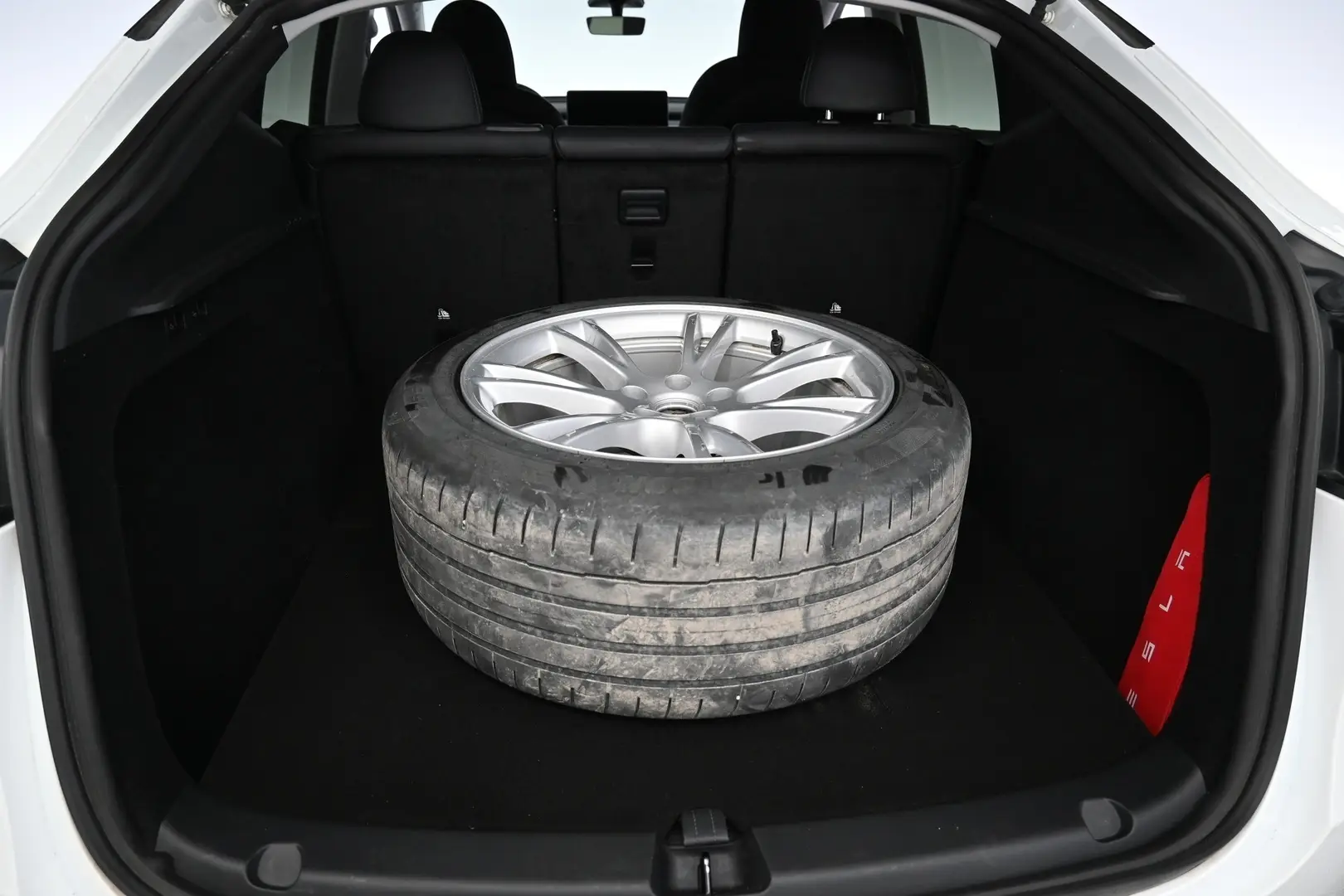 Car Image - 5OGbXVZYnO3at1UhRv7CWo