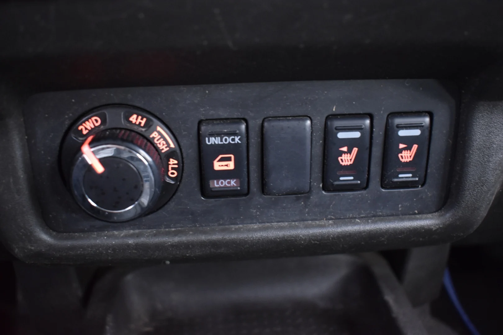 Car Image - 3N6RJrFDMpZYYcAb3P4zXp